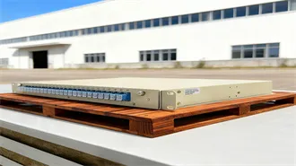 Airport-use photovoltaic outdoor energy storage cabinet with ultra