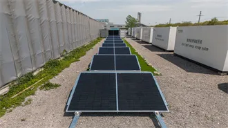 School uses Peruvian smart photovoltaic energy storage container