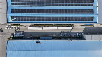 How does a zener diode and a resistor regulate voltage?