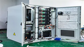 What city is 27 degrees south and 153 degrees east?