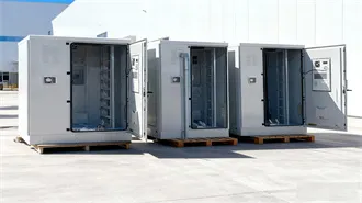 Resort uses 80kWh off-grid solar cabinet | ICEENG CABINET